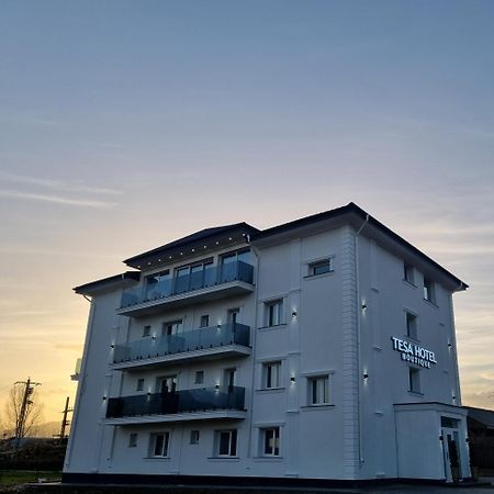 Tesa Boutique Hotel Тыргу-Нямц Экстерьер фото