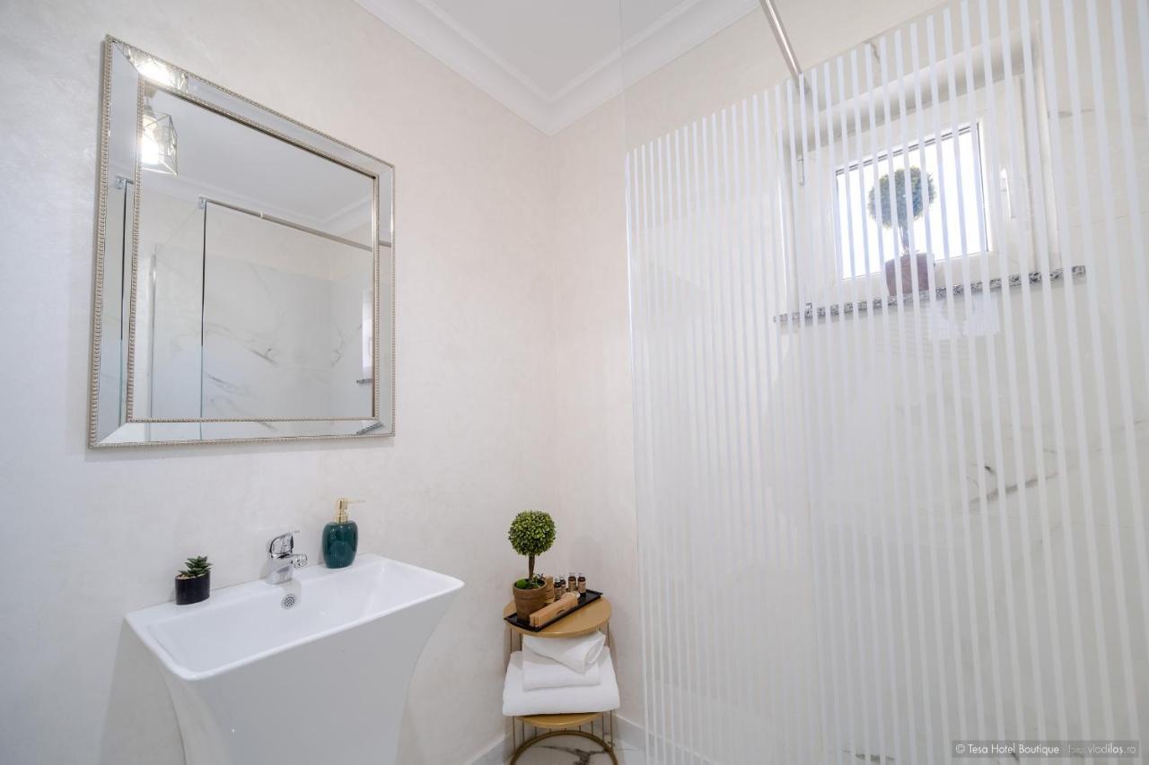 Tesa Boutique Hotel Тыргу-Нямц Экстерьер фото
