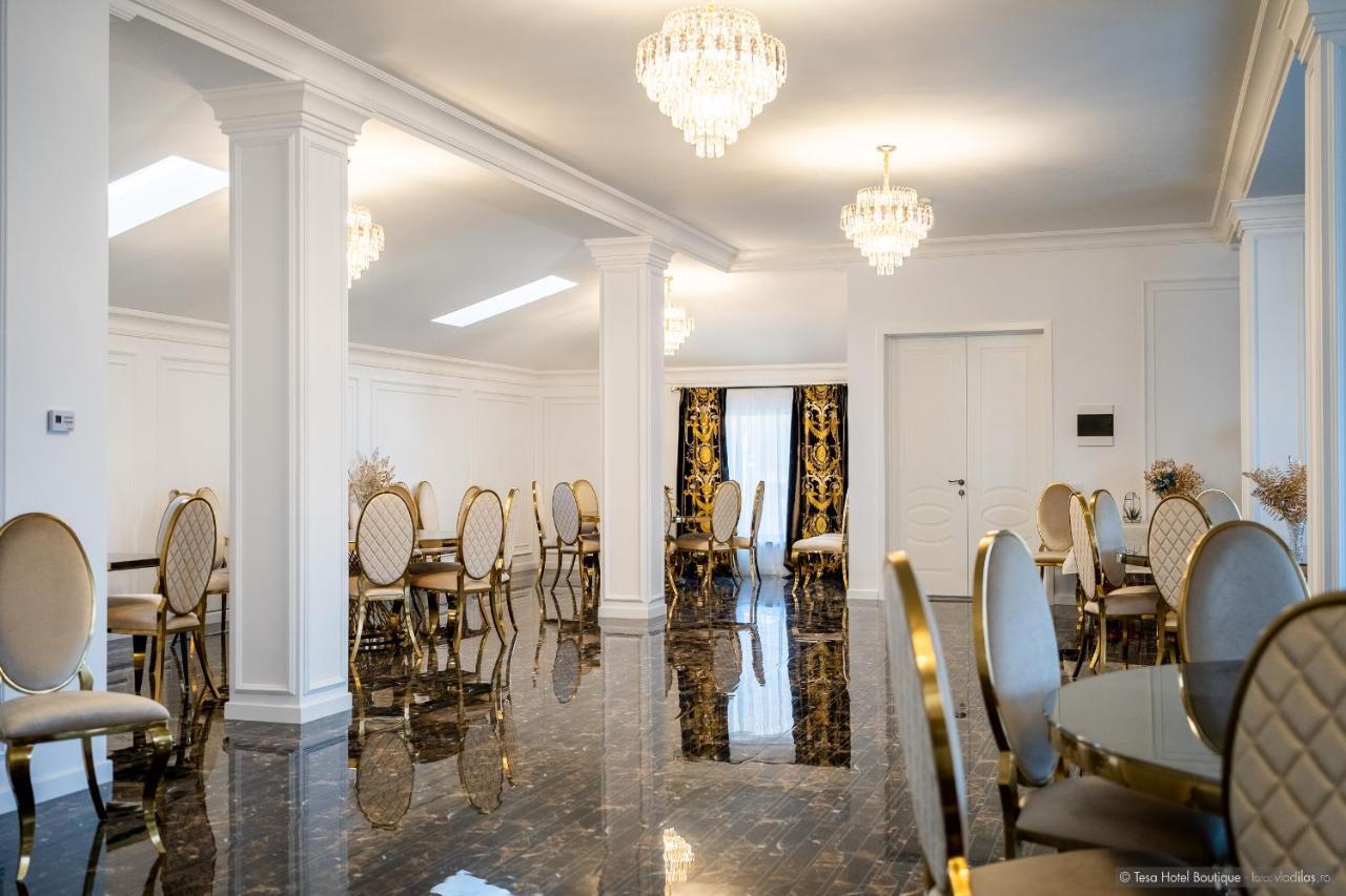 Tesa Boutique Hotel Тыргу-Нямц Экстерьер фото