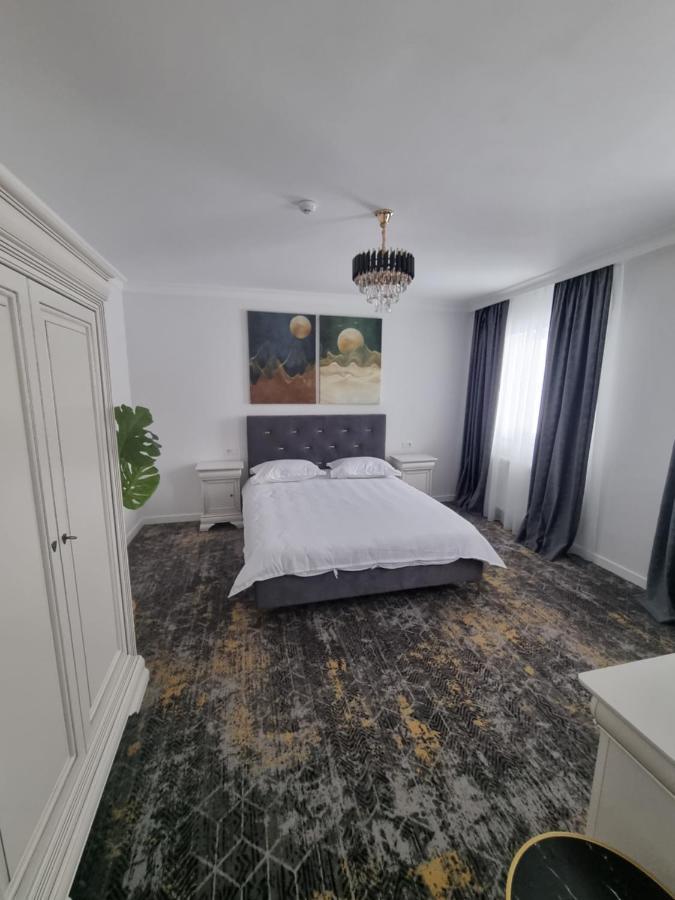 Tesa Boutique Hotel Тыргу-Нямц Экстерьер фото
