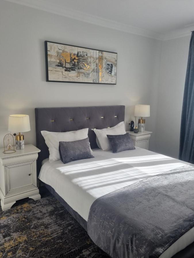 Tesa Boutique Hotel Тыргу-Нямц Экстерьер фото